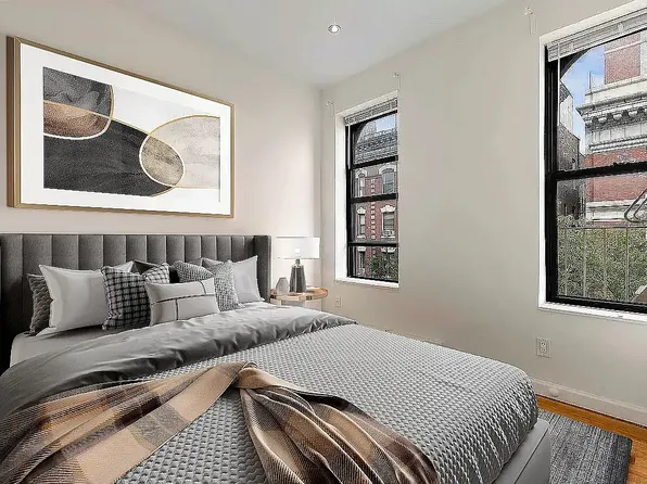 367 Edgecomb Avenue image 1 of 5