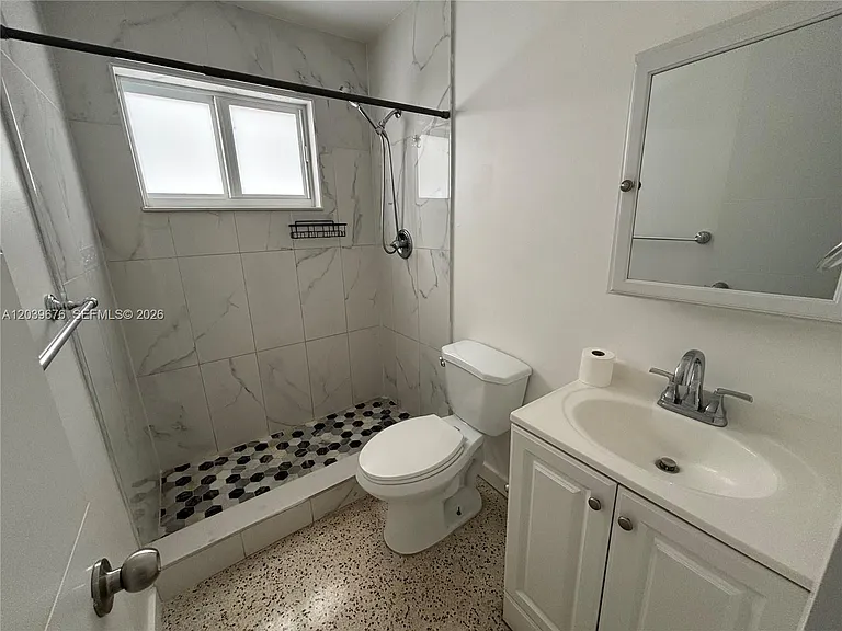 458 E 31st St #3 — Photo 12