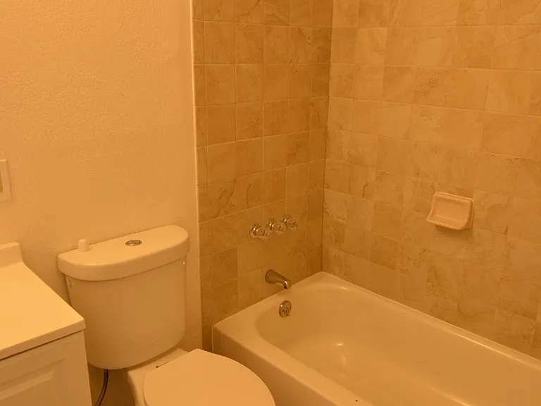 27193 Tyrrell Ave — Photo 6