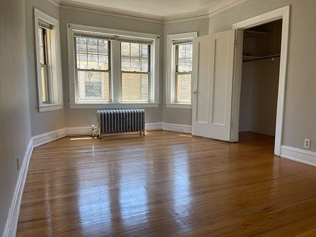 1st image of 6425 N Richmond St