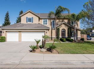 1057 Carson Ave, Clovis, CA 93611