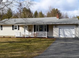 127 Elaine Dr, Pittsfield, MA 01201