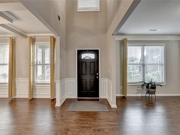3rd image of 3136 Oxford Mill Ln