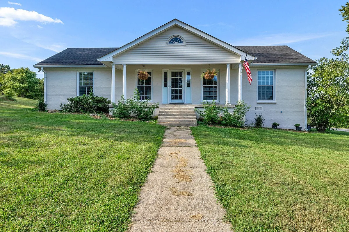 Building Photo - 4861 Bethesda Rd