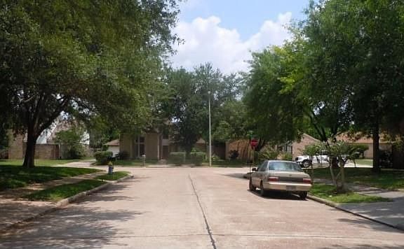 3rd image of 15106 Mira Vista Dr