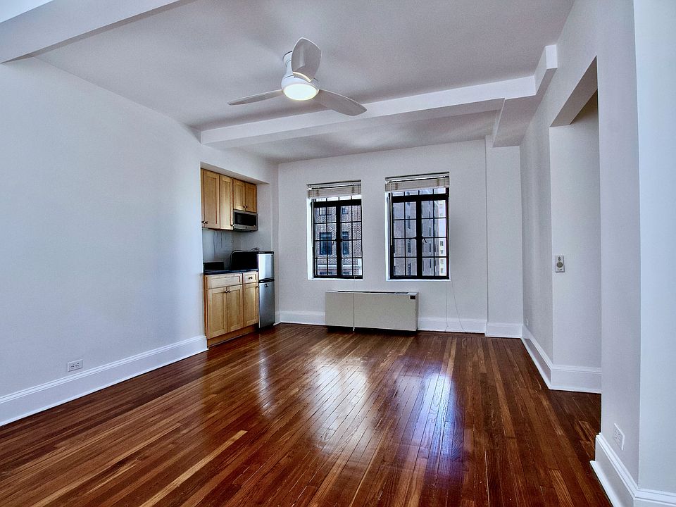 1st image of 5 Tudor City Pl APT 1539