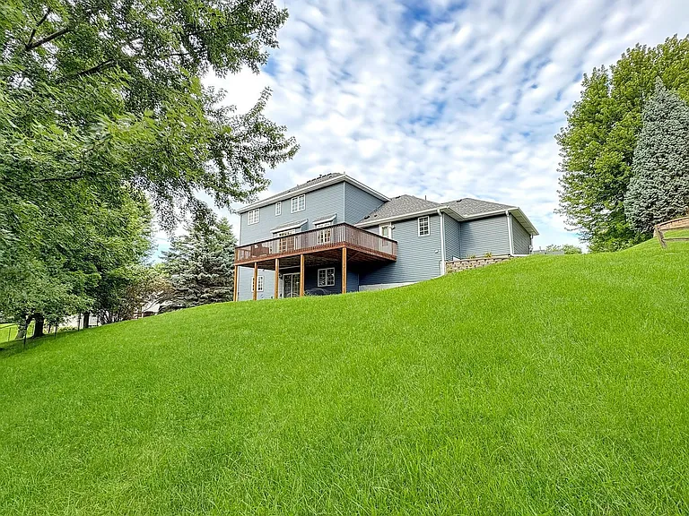 1839 Valley Ridge Trl S — Photo 37