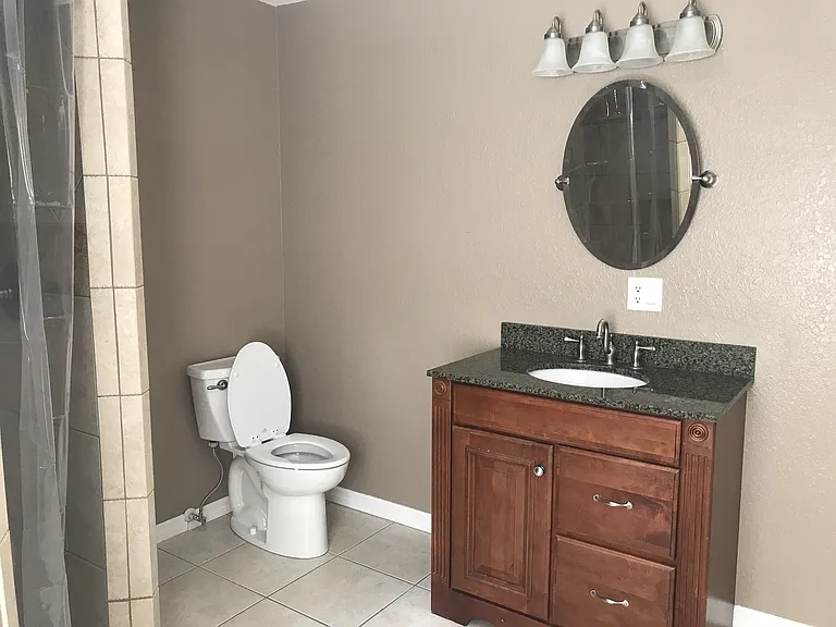2854 Laurel Ave — Photo 8