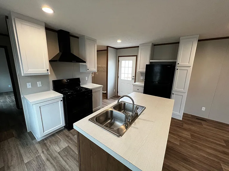 Creekside Village — Photo 15