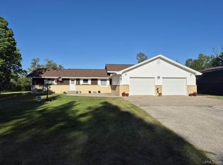 8888 Ll Rd, Rapid River, MI 49878
