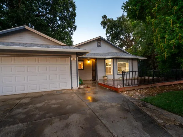 200 Stonybrook Dr, Ione, CA 95640