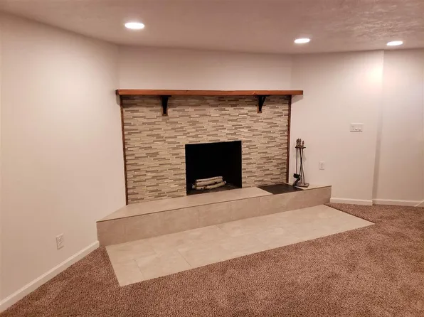 30 Debbie Dr, Pocatello, ID 83204