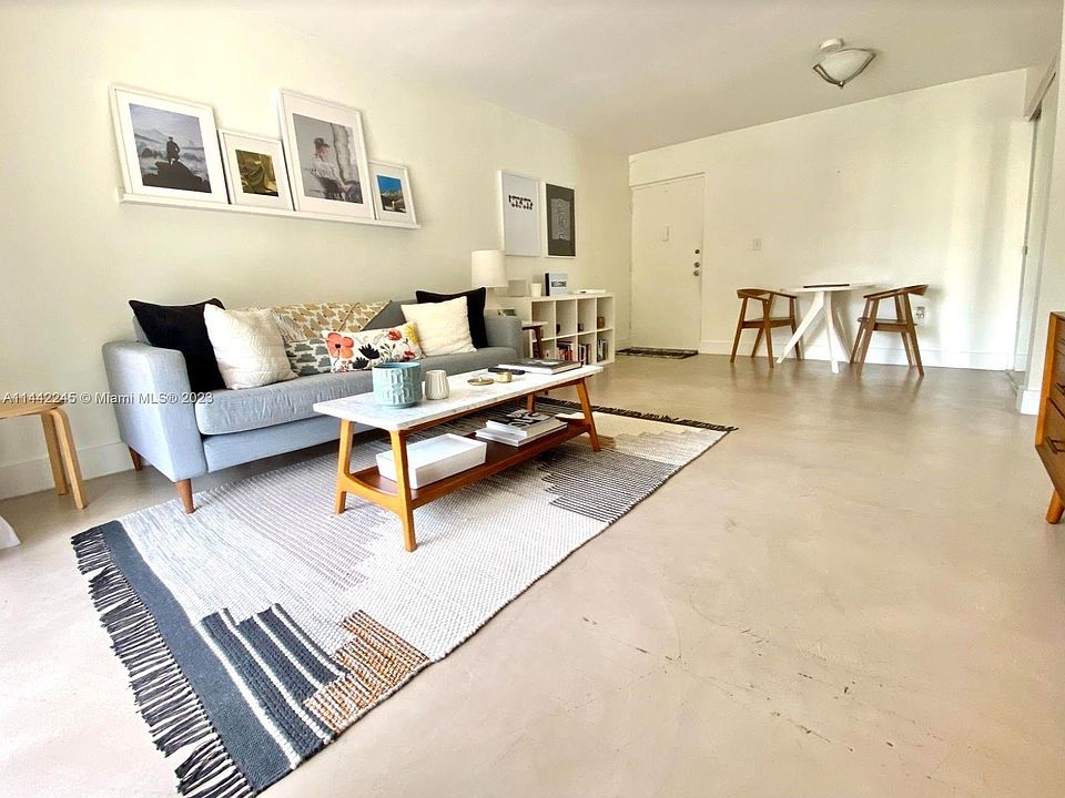 1st image of 1033 Lenox Ave APT 202