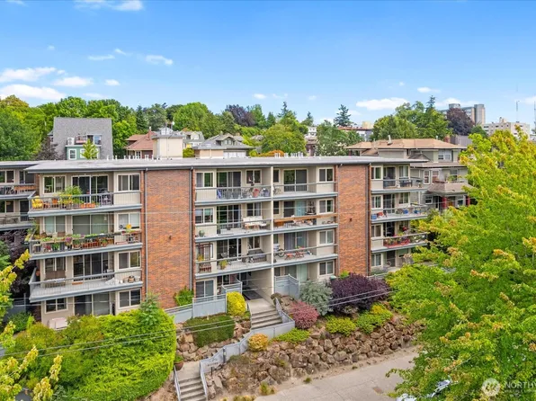 732 11th Avenue E #404, Seattle, WA 98102