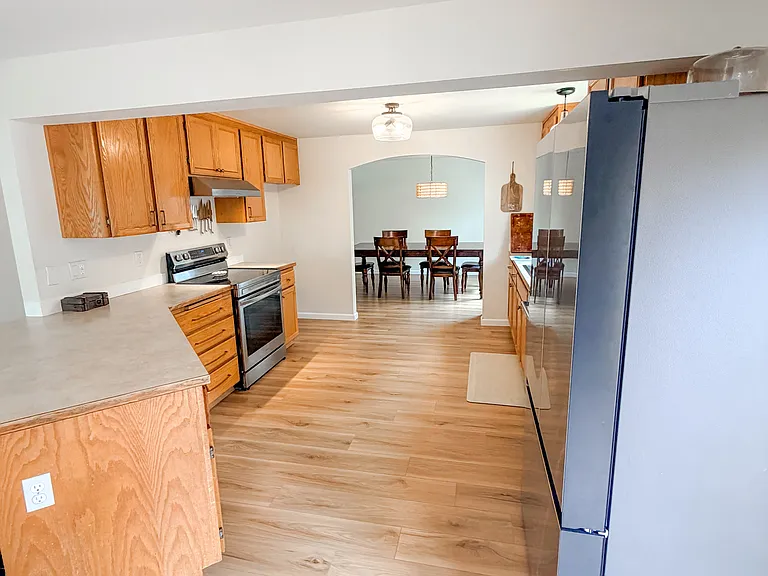 745 Riverside Ln E — Photo 15