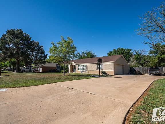 3rd image of 2617 A&m Ave