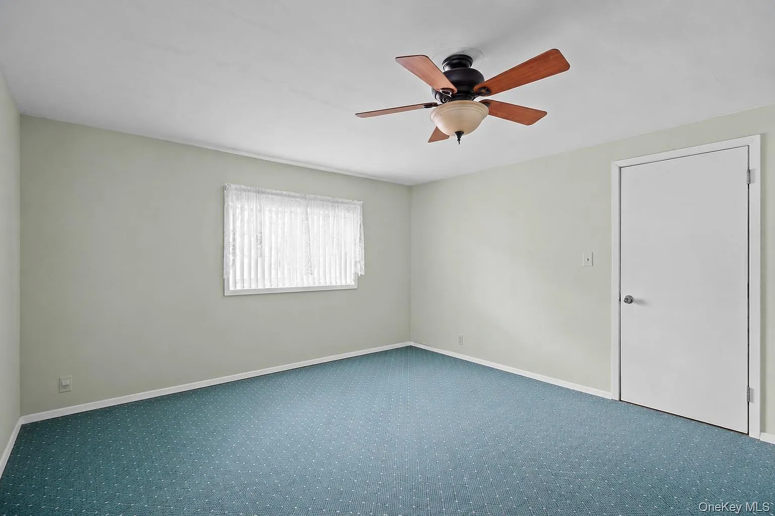 1 bed, 1.0 bath, 600 sqft, $2,400 — Photo 3