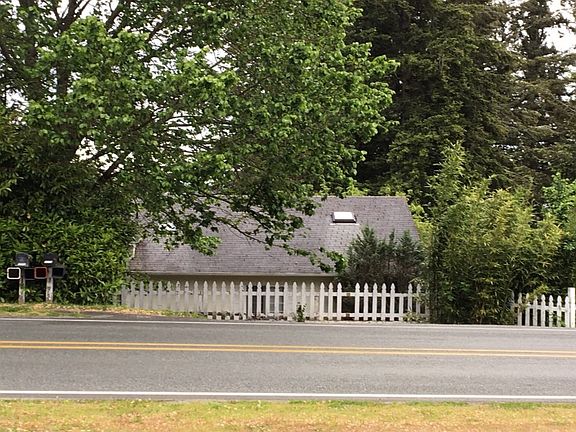 3rd image of 1273 S East Camano Dr