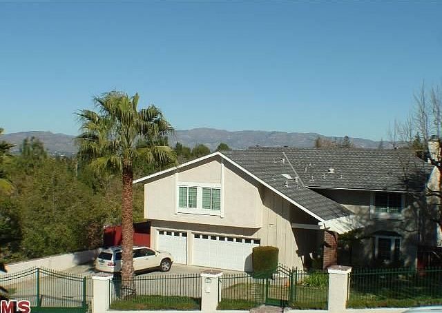 1st image of 4548 Poe Ave