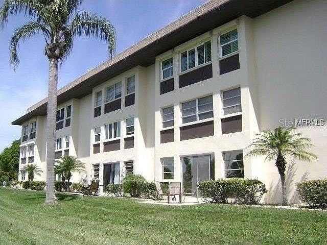 1st image of 4518 Garnet Dr Unit 205