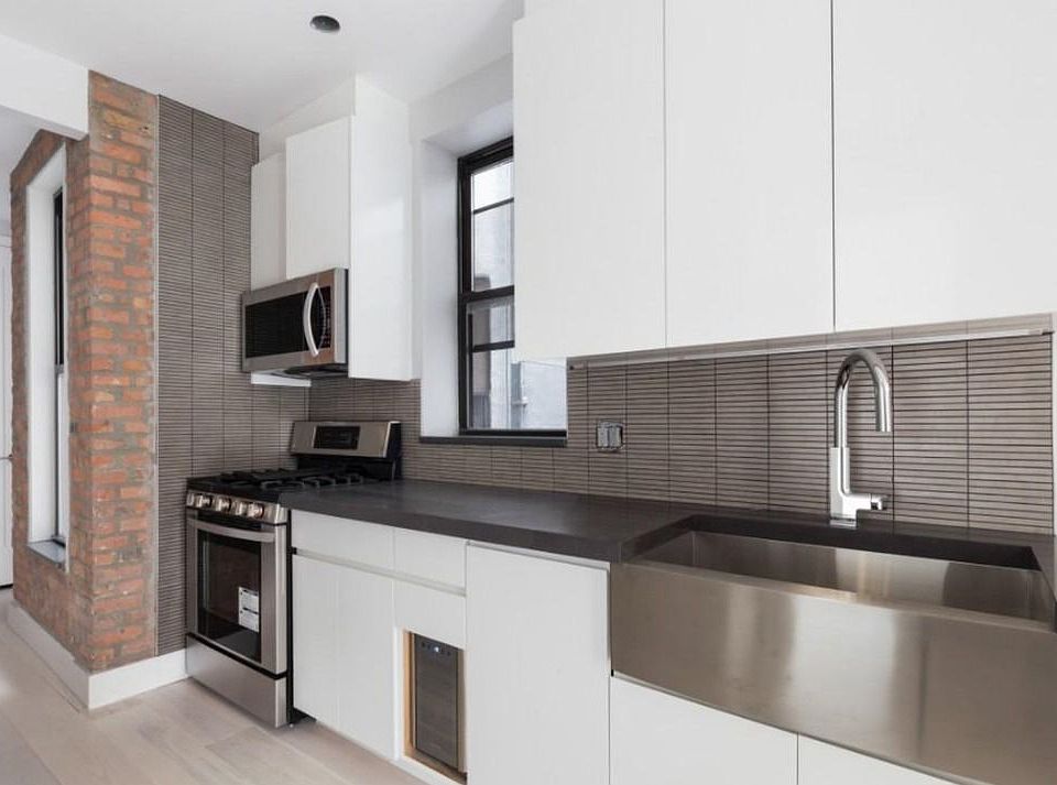 1st image of 189 Stanton St APT 6C