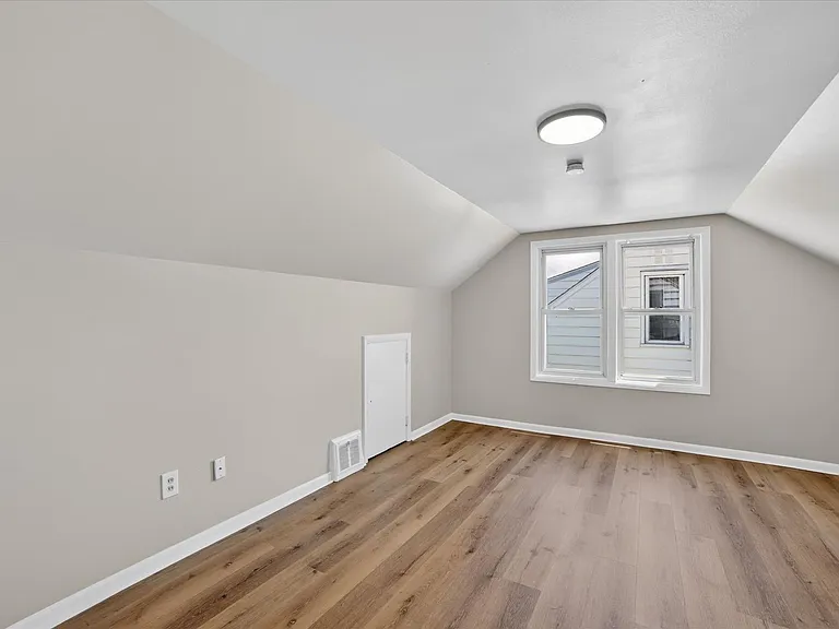 13776 Shady Oak Blvd — Photo 21