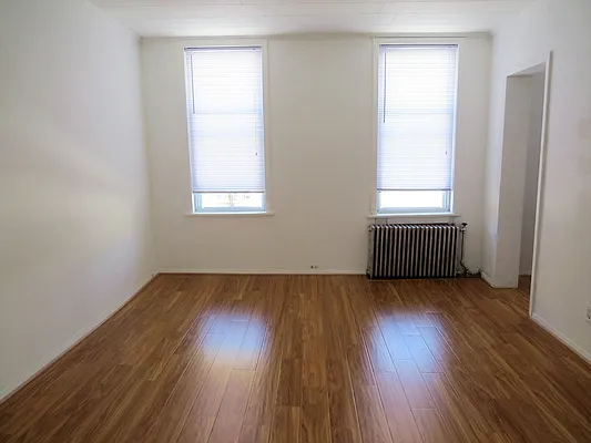 Rented by Capri Jet Realty Corp | media 1