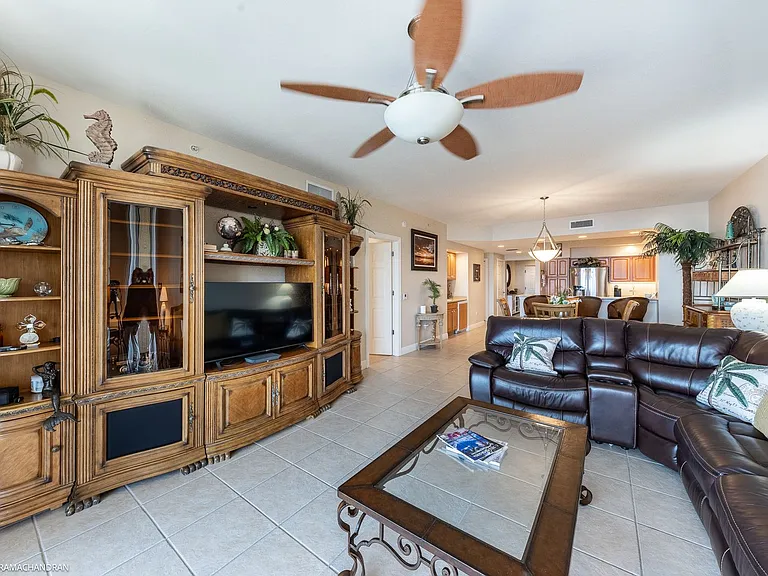 3313 Sunset Key Cir #403 — Photo 19