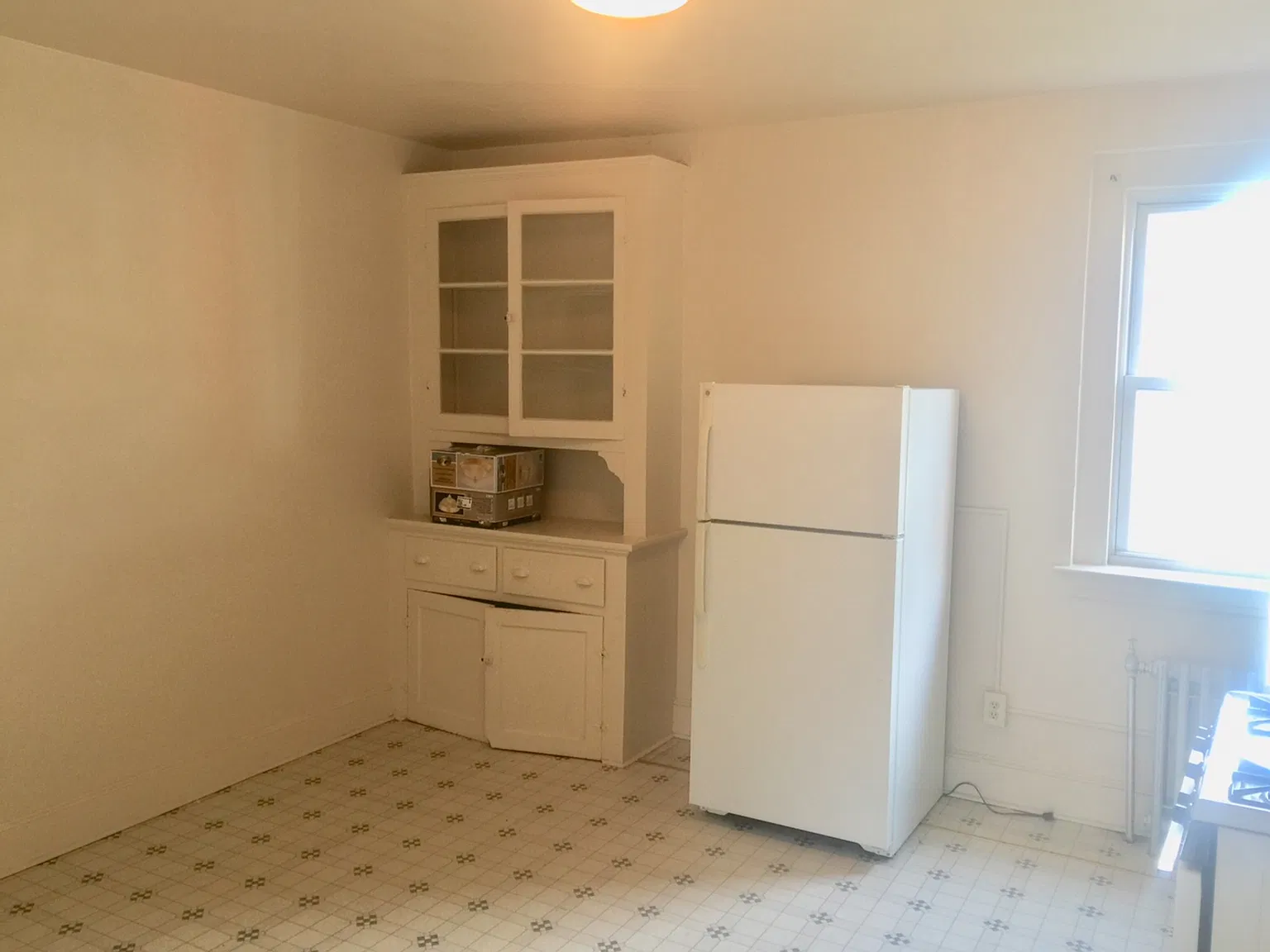 Studio, 600 sqft, $1,130 — Photo 3