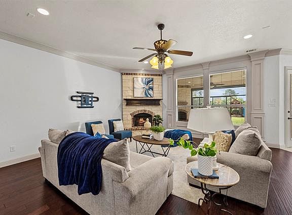 5th image of 8616 Martin Dr