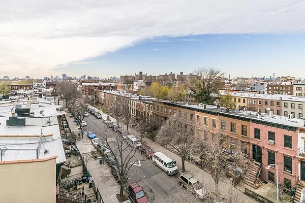 Rented by MNS | media 22