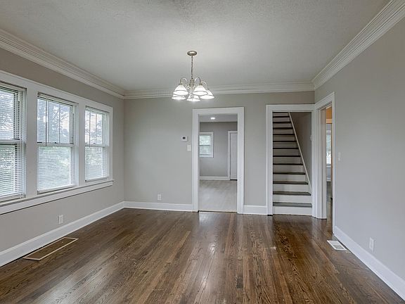 5th image of 2831 E 68th St