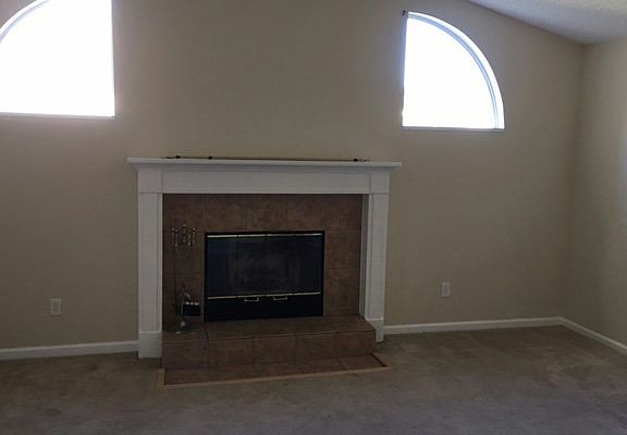 3rd image of 1083 S Gallant Fox Cir