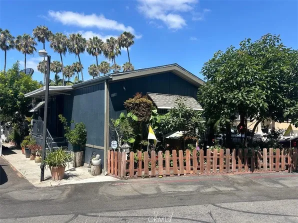 106 Amalfi Dr, Santa Ana, CA 92703