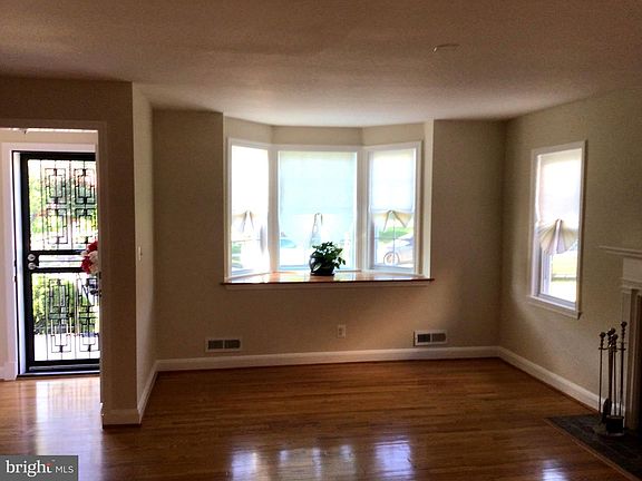 5th image of 1613 Winford Rd