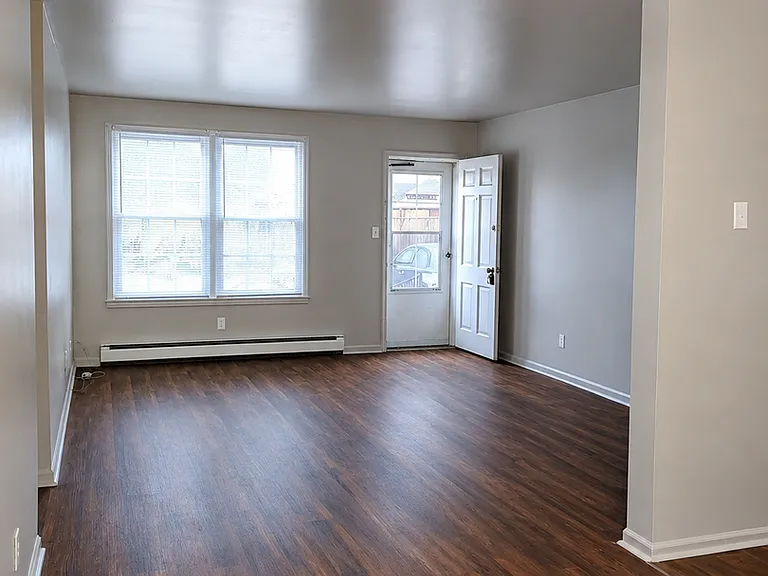 1150 S Water Ave — Photo 9