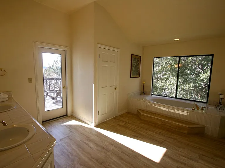 1273 Yosemite Dr — Photo 9