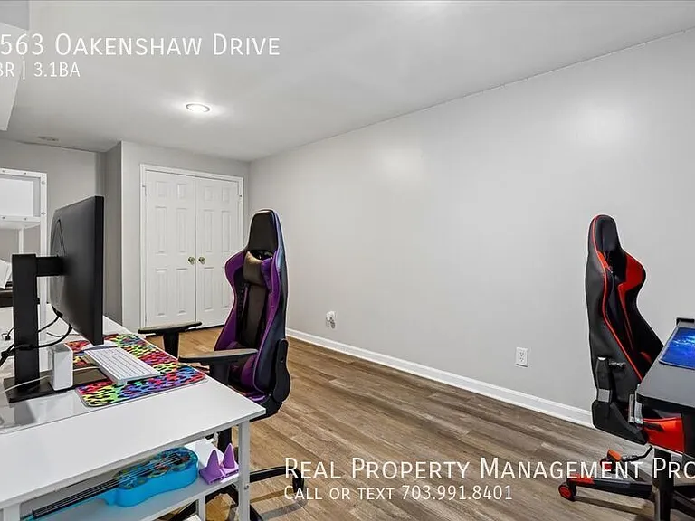 9563 Oakenshaw Dr — Photo 31