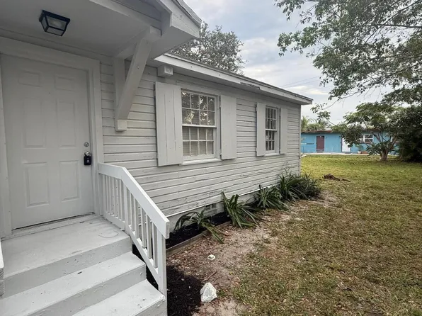 33 SW 12th Ave, Delray Beach, FL 33444