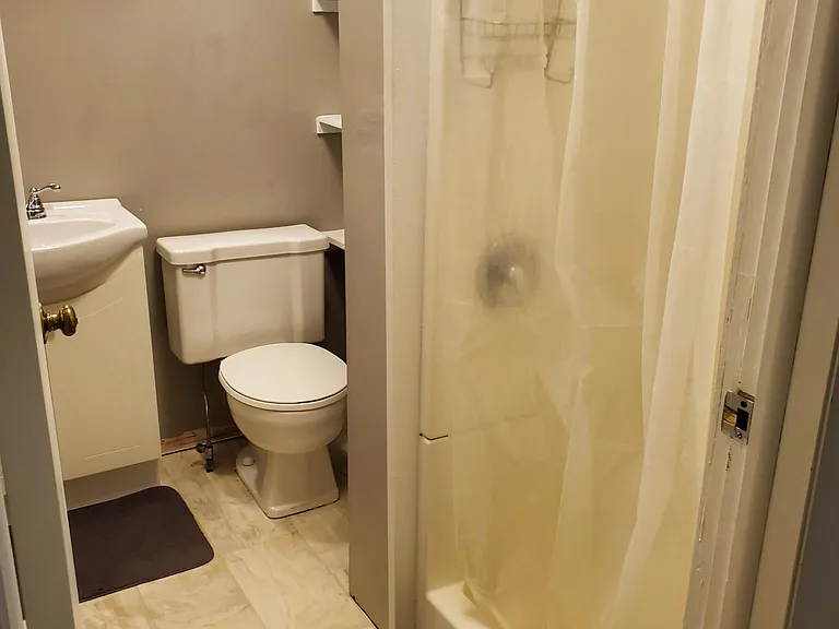 563 W 4th St #3 — Photo 7