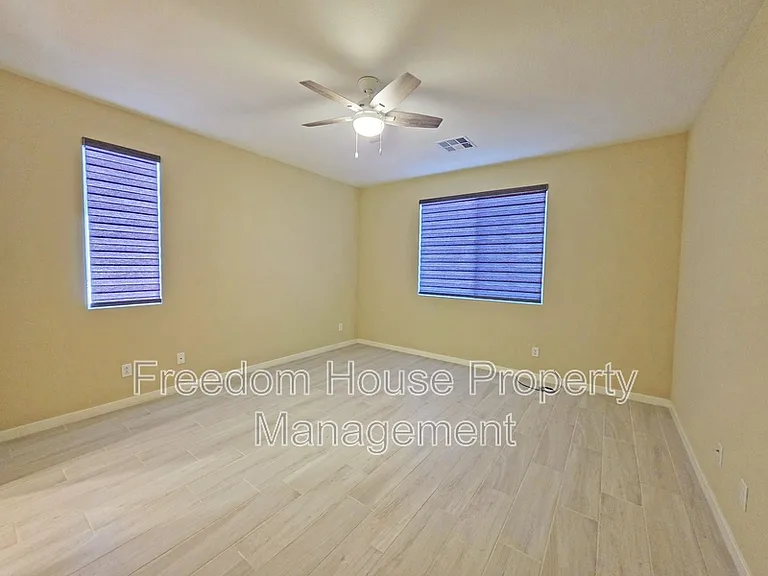 4882 E Beacon Ridge Dr — Photo 28