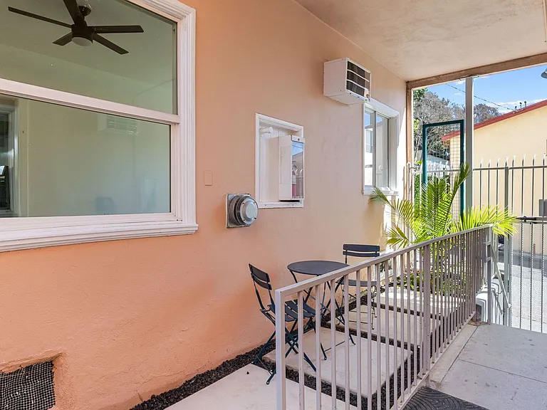 270 S Coronado St #270361 — Photo 13