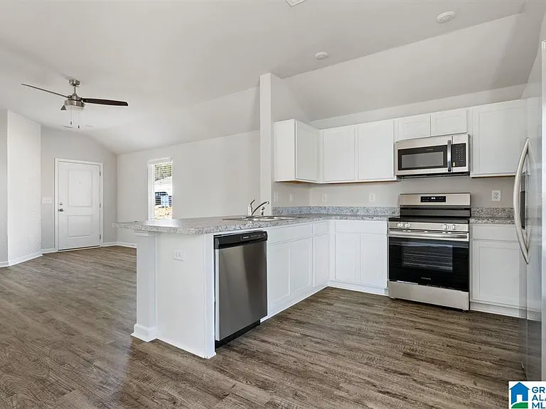 613 Klynes Dr — Photo 3