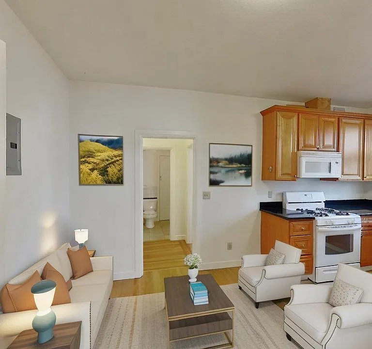 2644 Dwight Way
