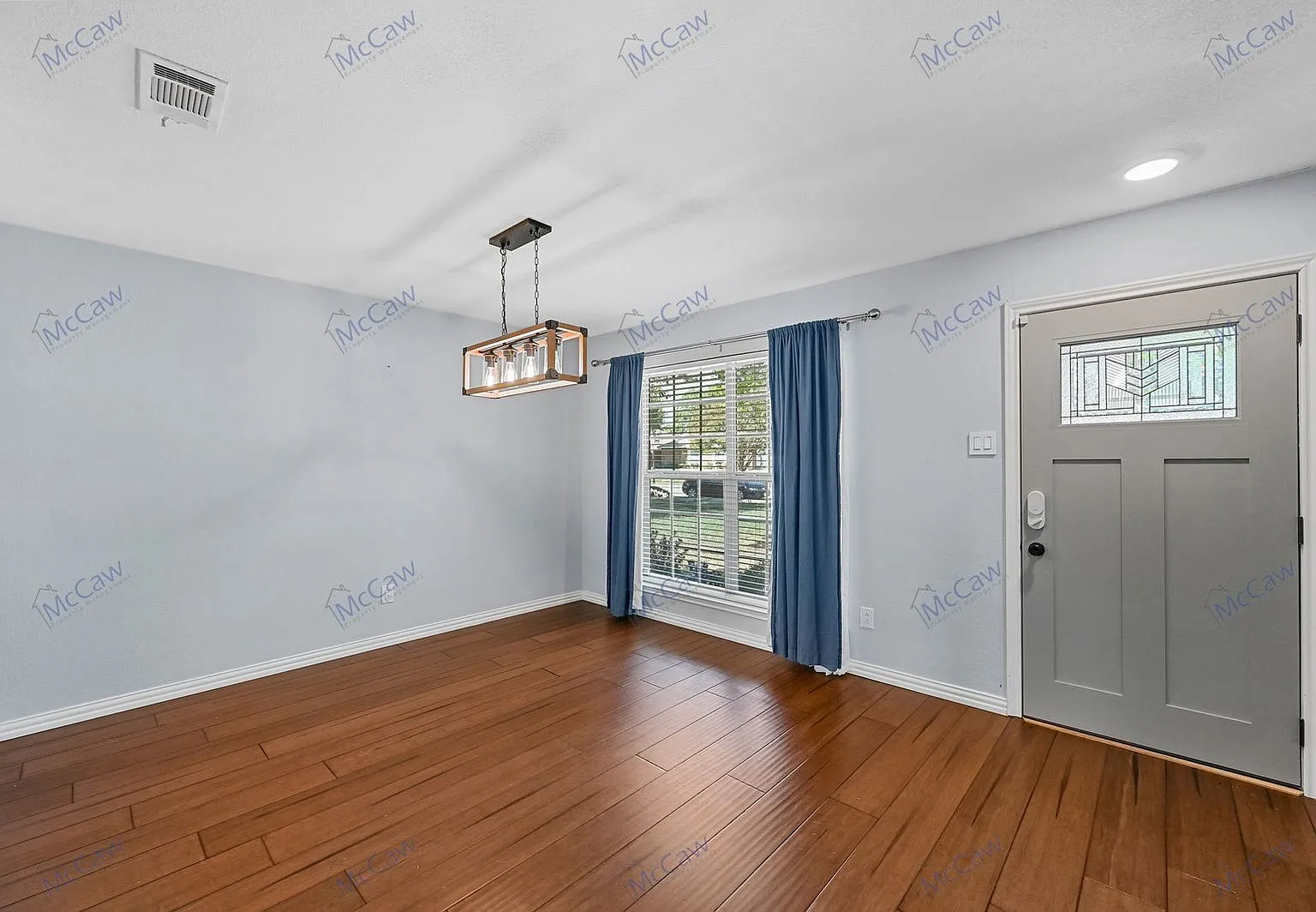 4 bed, 2.0 bath, 2080 sqft, $2,750 — Photo 3