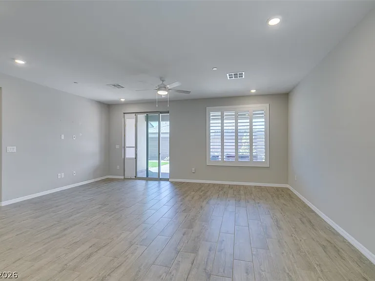 9569 Sunset Fire Ln — Photo 11
