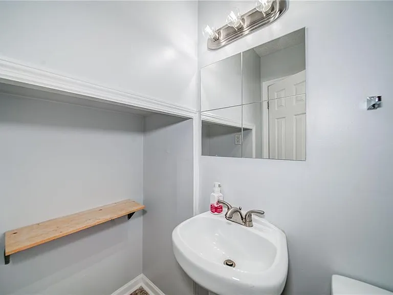 280 Winding River Dr #B — Photo 16