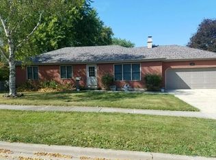 1401 Elizabeth St, Dekalb, IL 60115