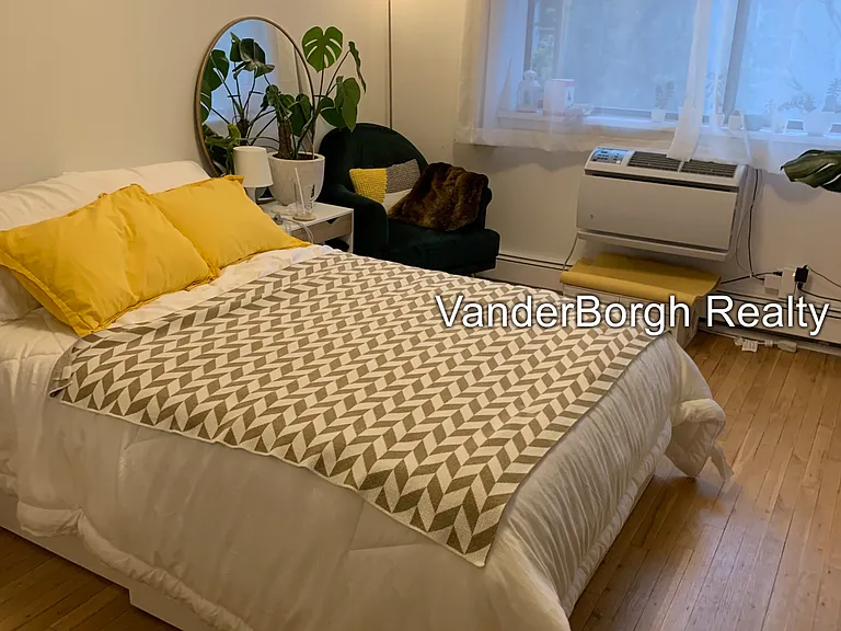 151 E 3rd St #4C — Photo 6