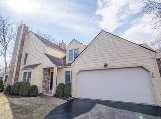 140 Whittington Crse, St Charles, IL 60174